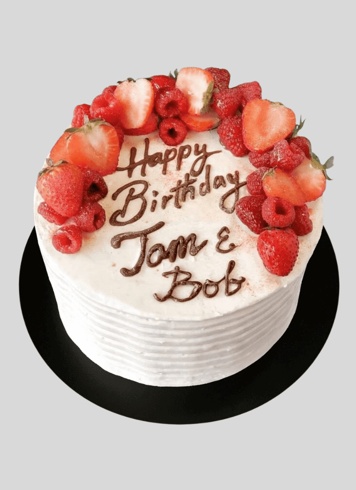Pretty Strawberry Cake