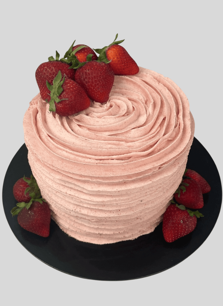 Resplendent Strawberry Cake