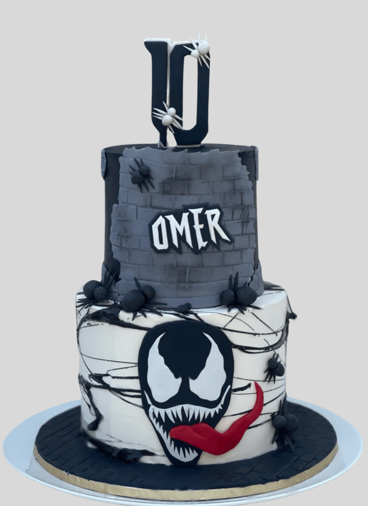 Alluring Venom Cake