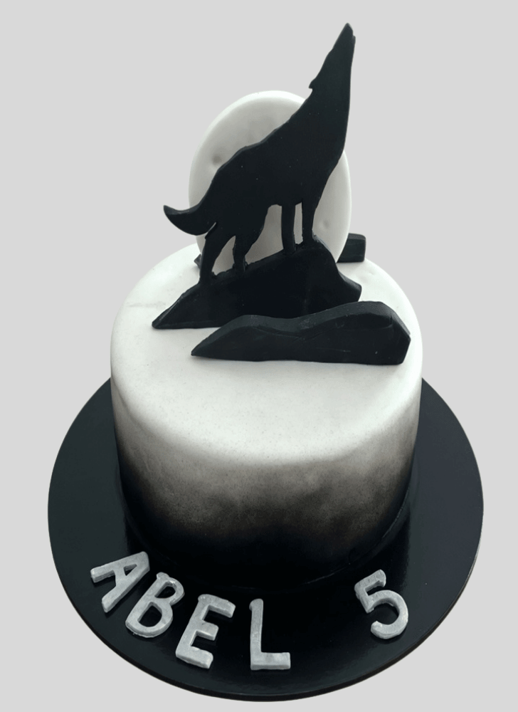 Delightful Wolf Cake