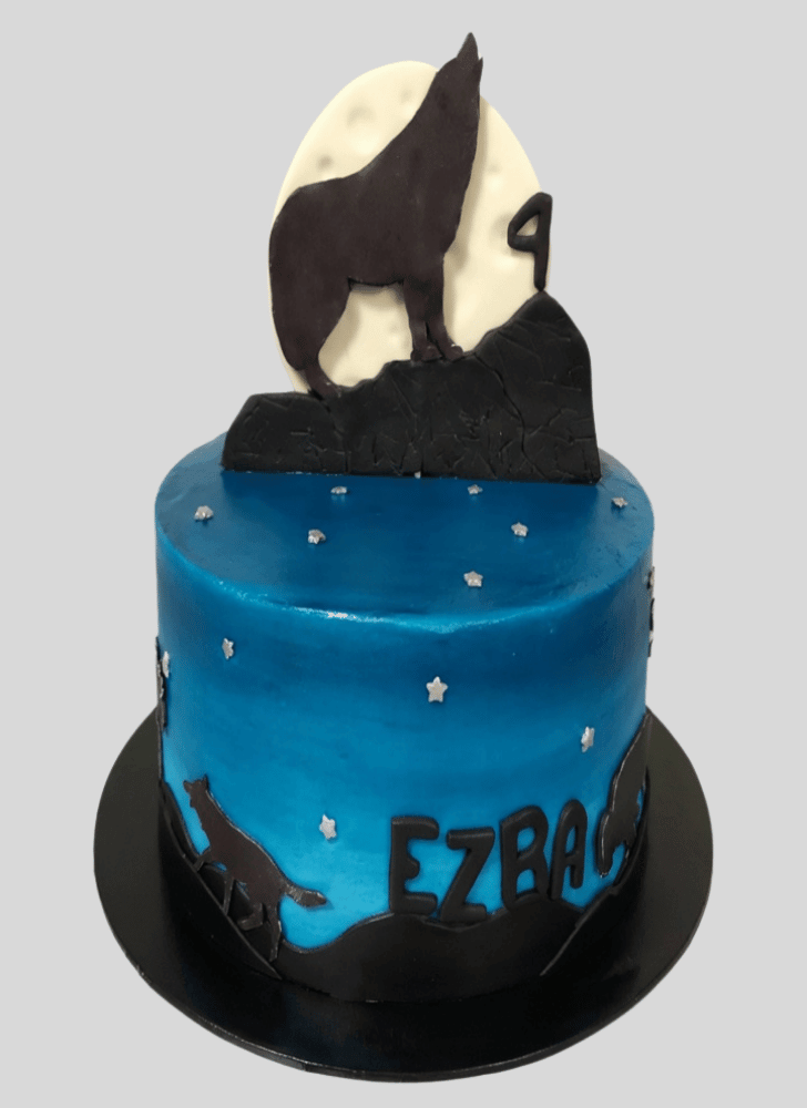 Wonderful Wolf Cake Design