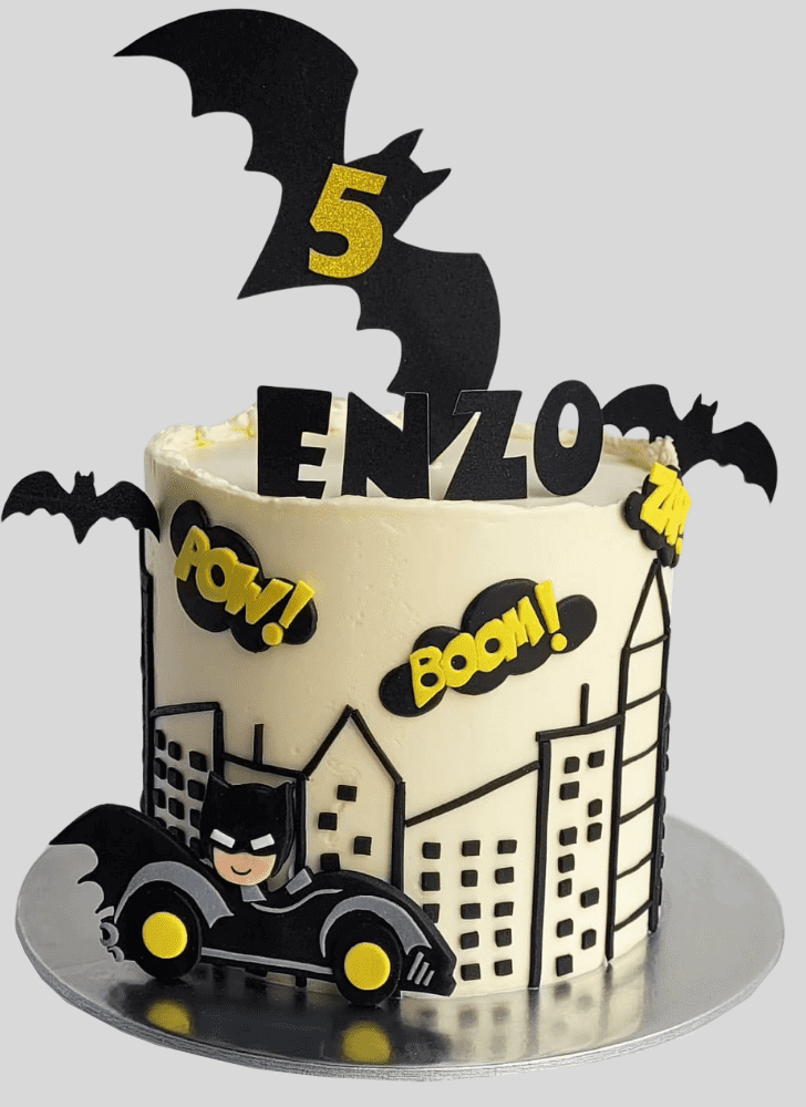 Comely Batman Cake