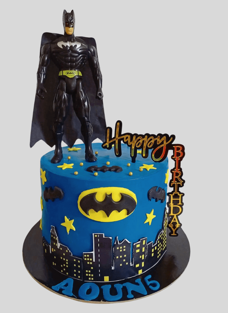 Inviting Batman Cake
