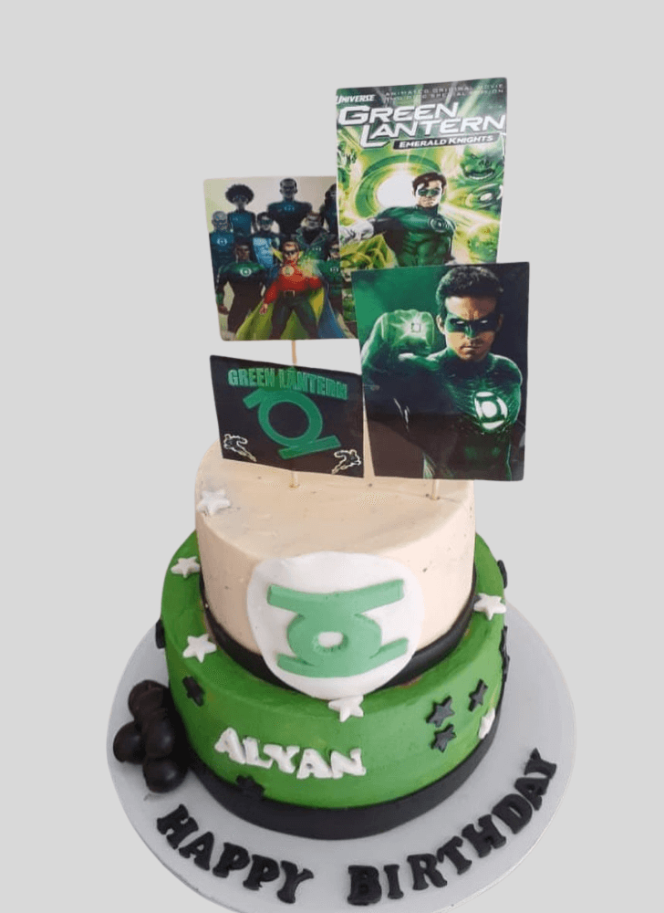 Lovely Green Lantern Cake Design