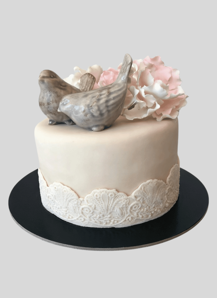 Graceful Pigeon Cake