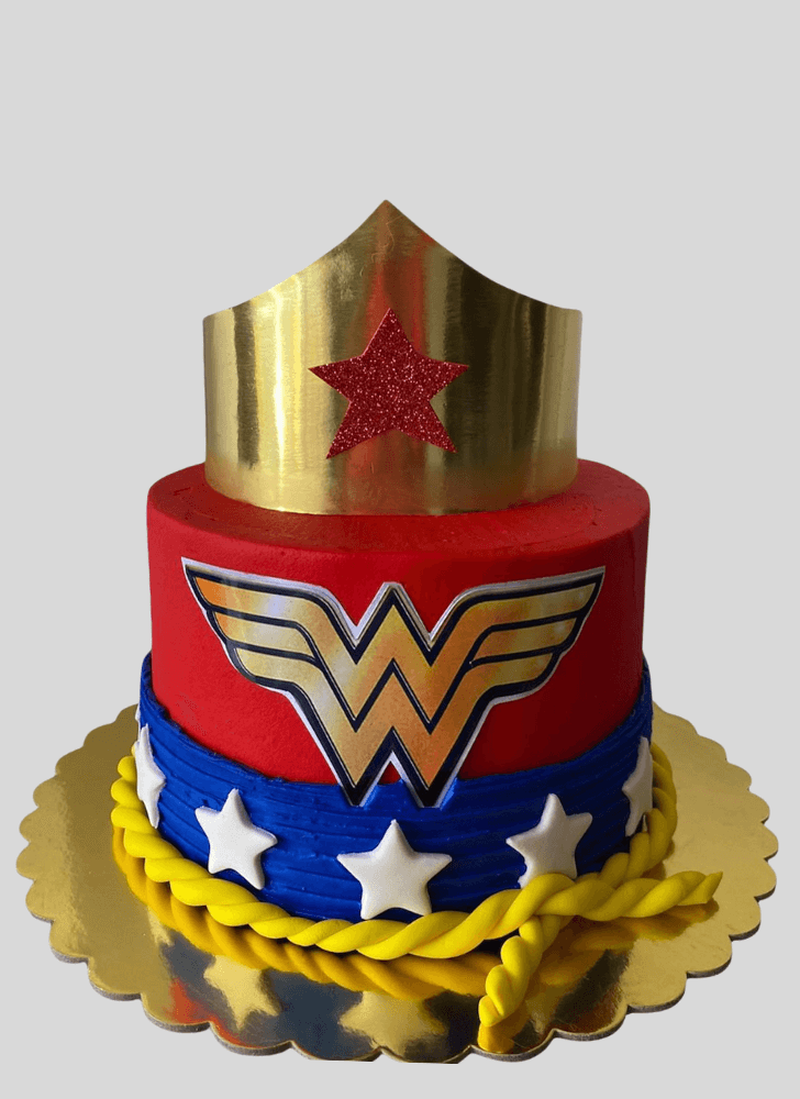 Comely Wonder Woman Cake