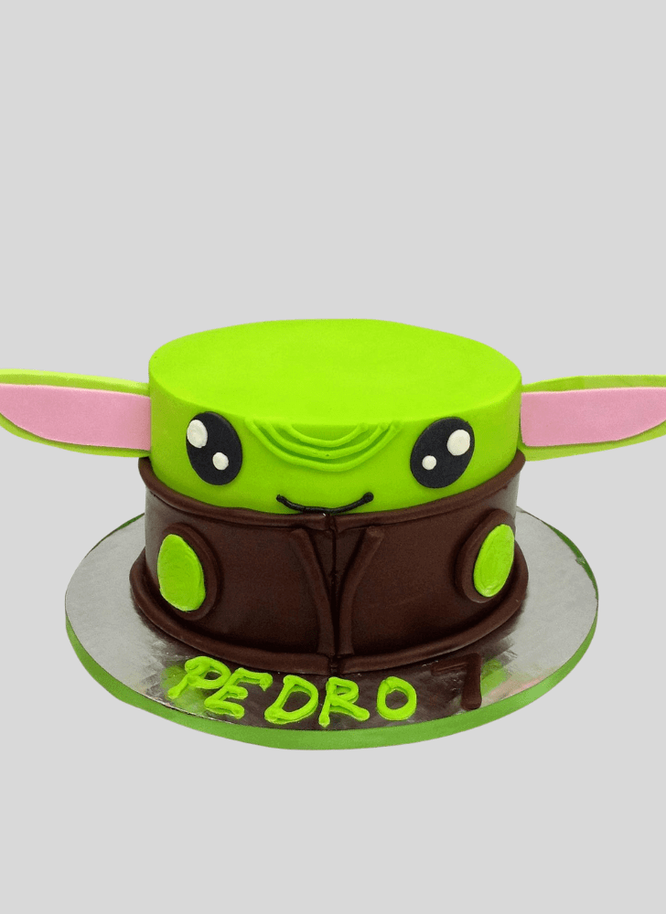 Cute Baby Yoda Cake