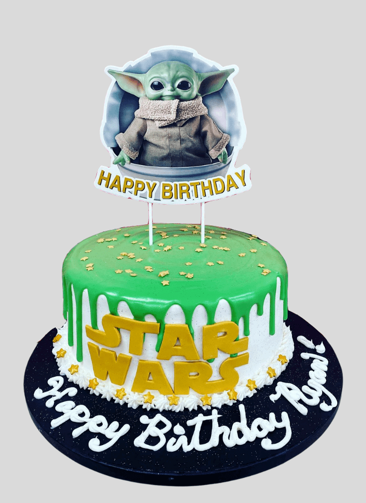 Grand Baby Yoda Cake