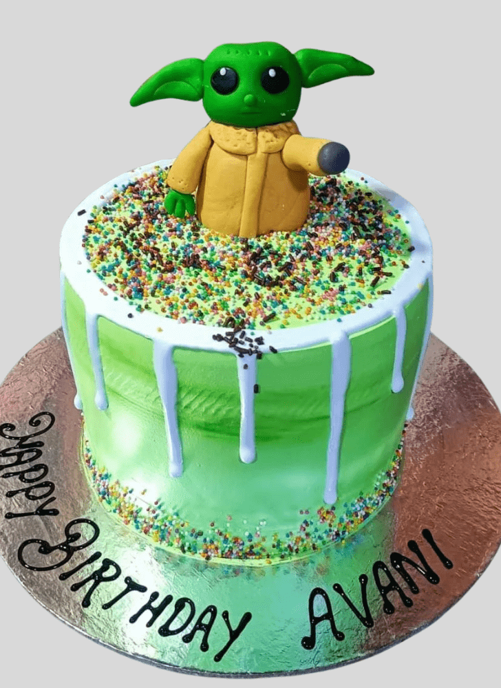Pretty Baby Yoda Cake