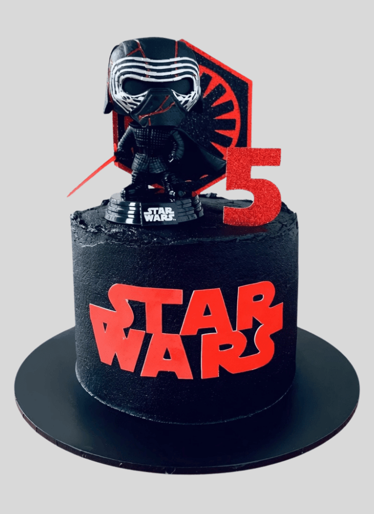 Mesmeric Kylo Ren Cake