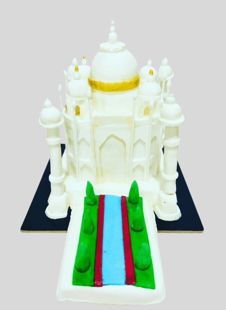 Adorable Taj Mahal Cake