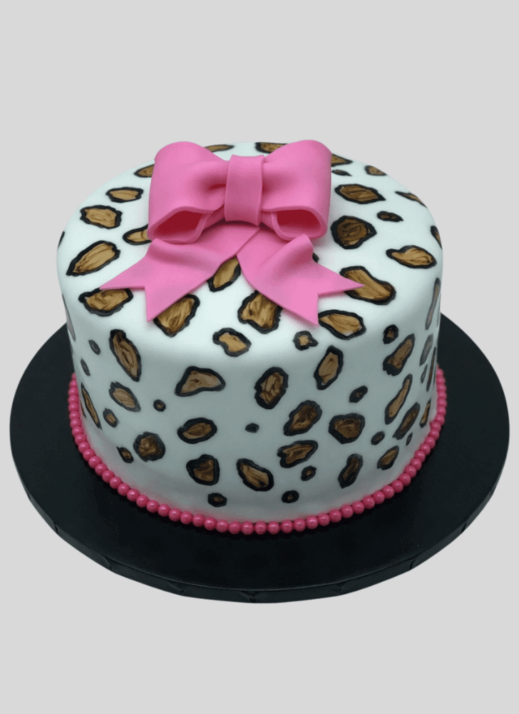 Mesmeric Leopard Cake