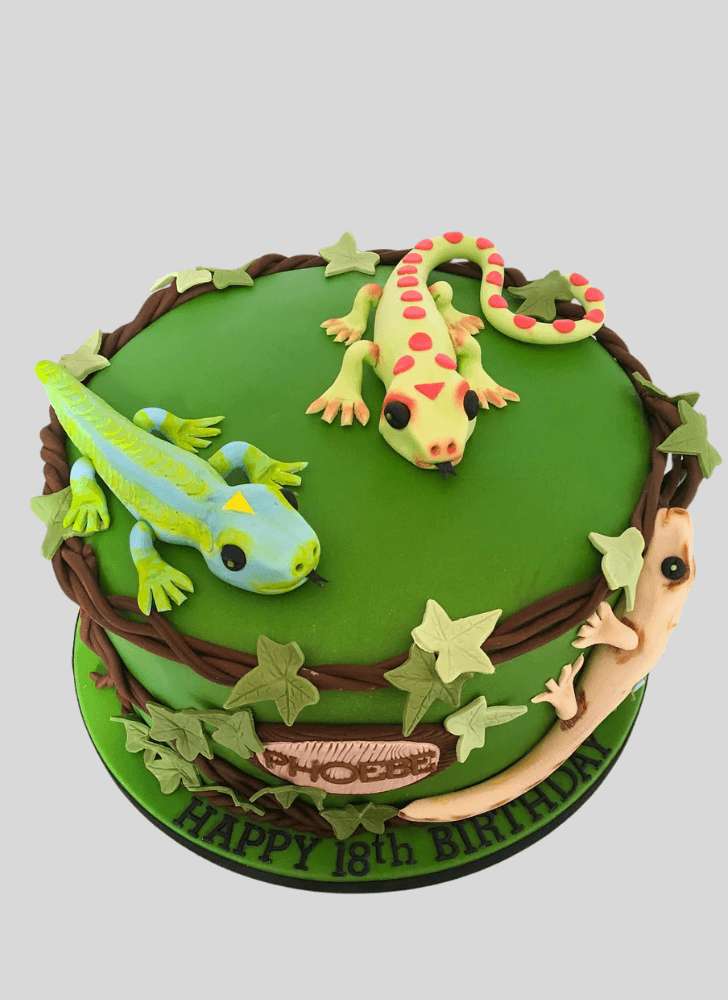 Good Looking Lizard Cake