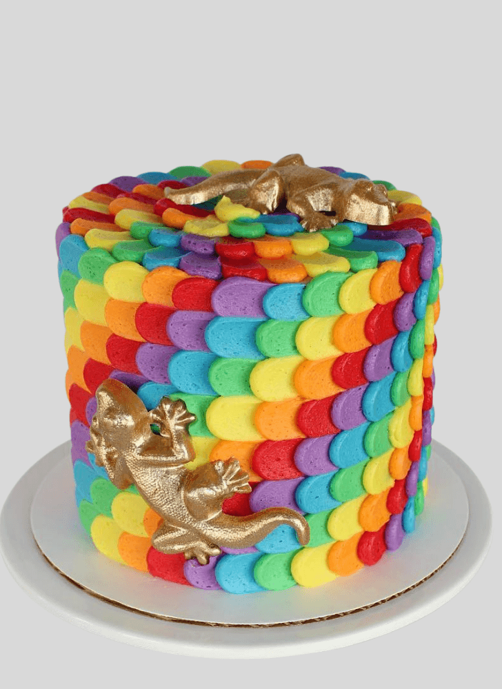 Inviting Lizard Cake
