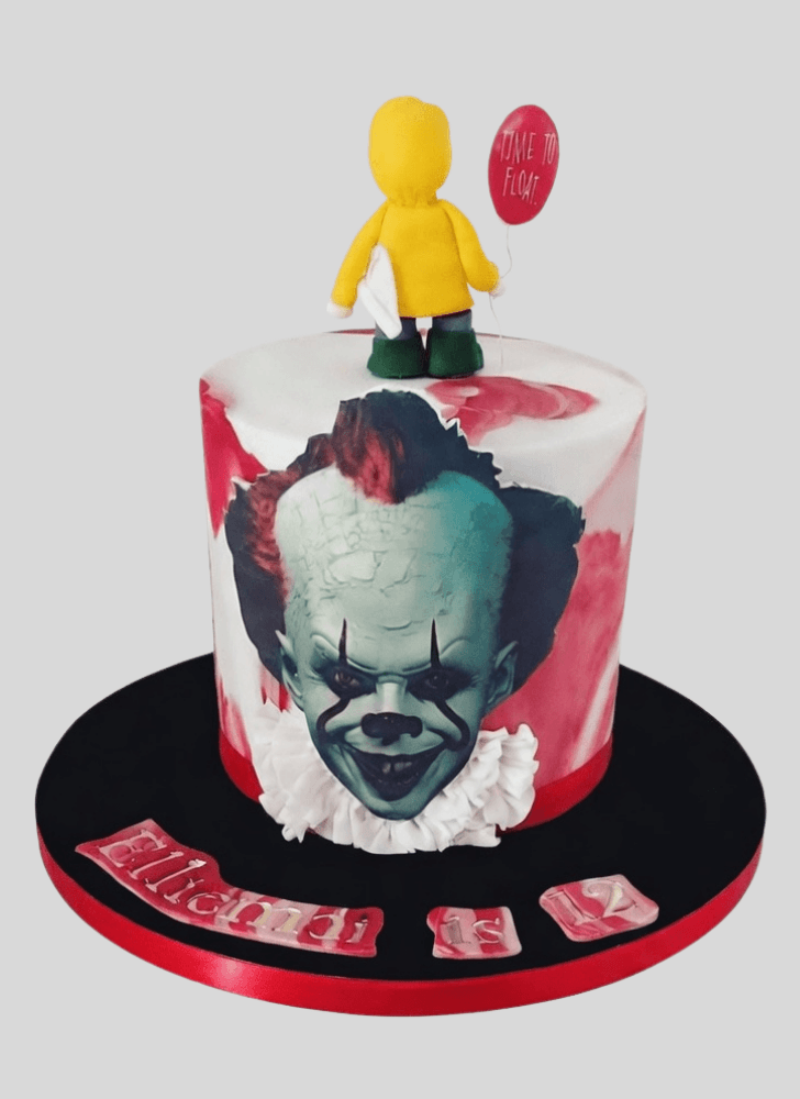 Shapely Pennywise Cake