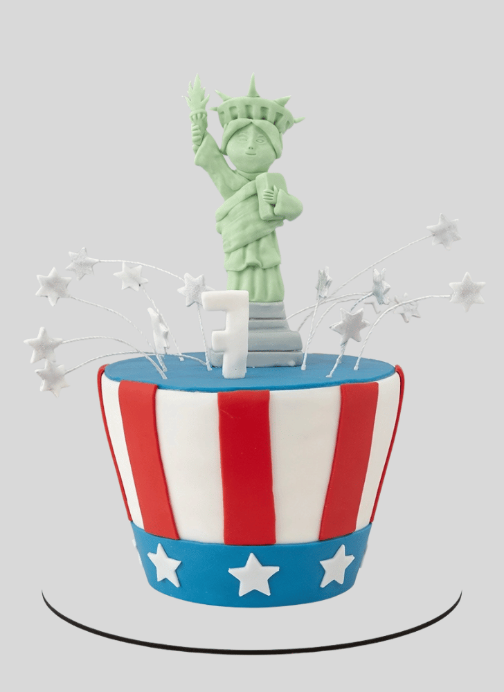 Comely Statue of Liberty Cake