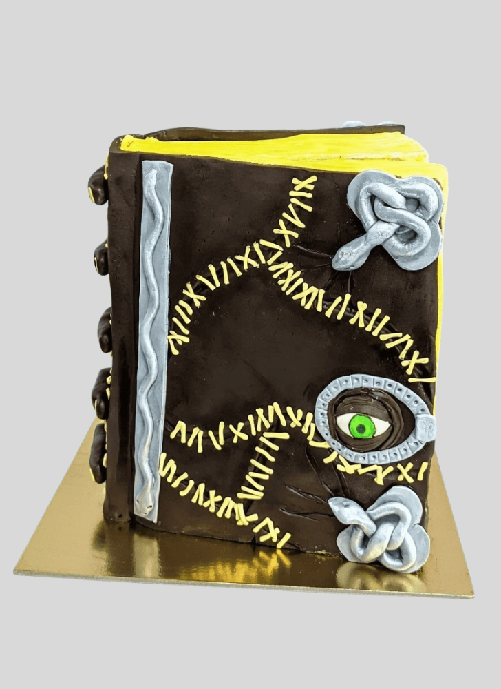 Magnetic Hocus Pocus Cake