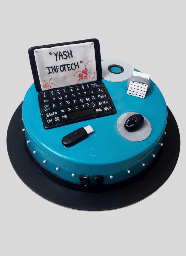 Captivating Laptop Cake
