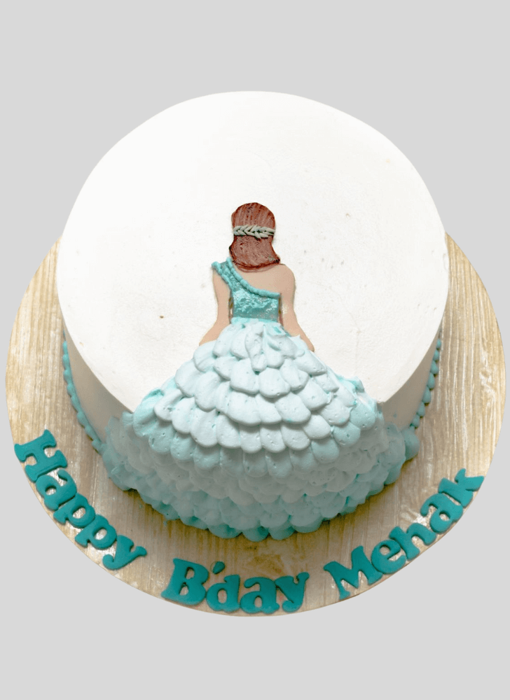 Charming Pretty Woman Cake