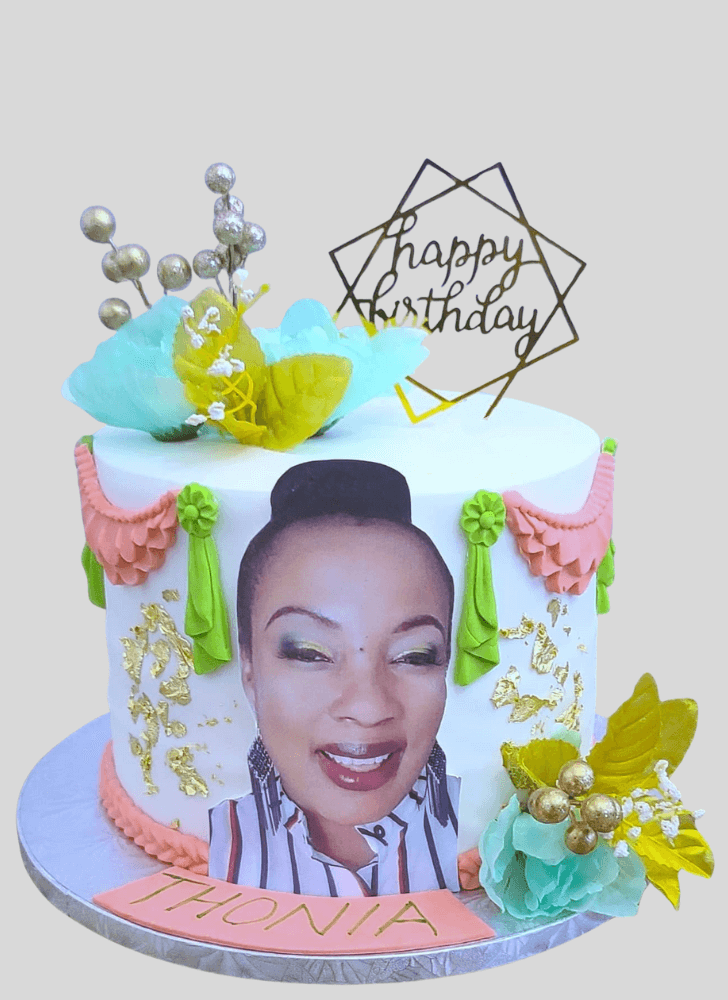 Exquisite Pretty Woman Cake