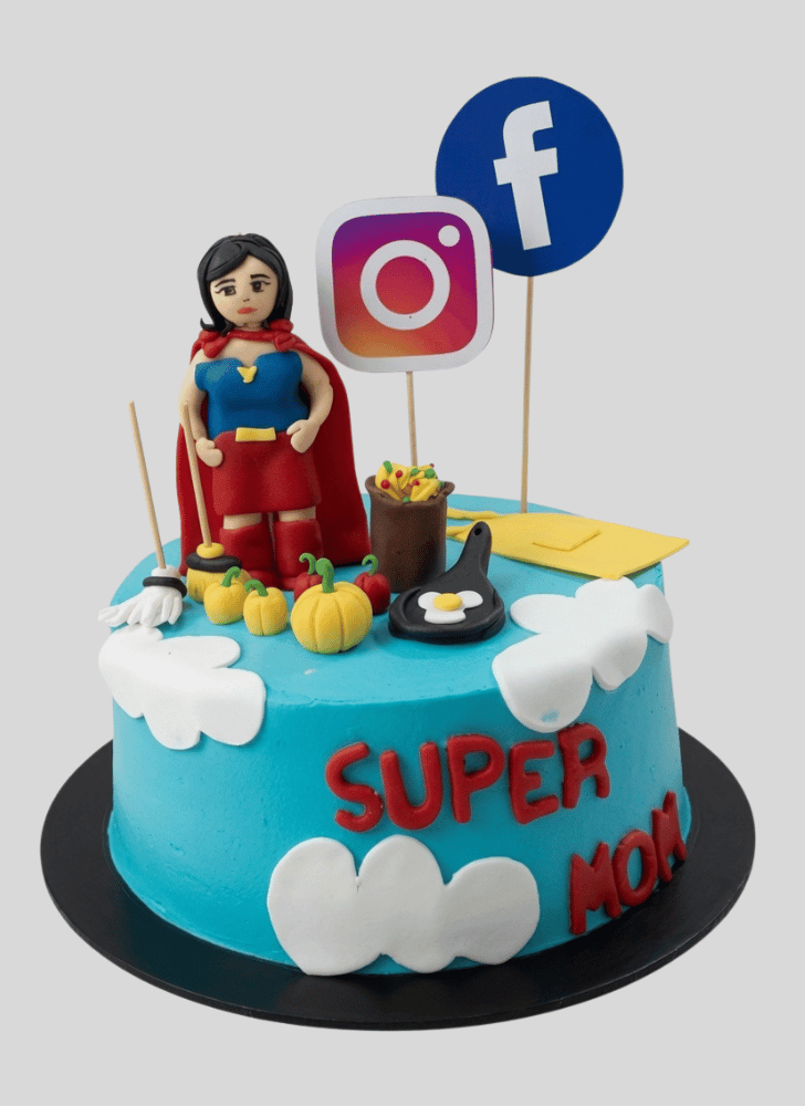 AnSupermomic Supermom Cake