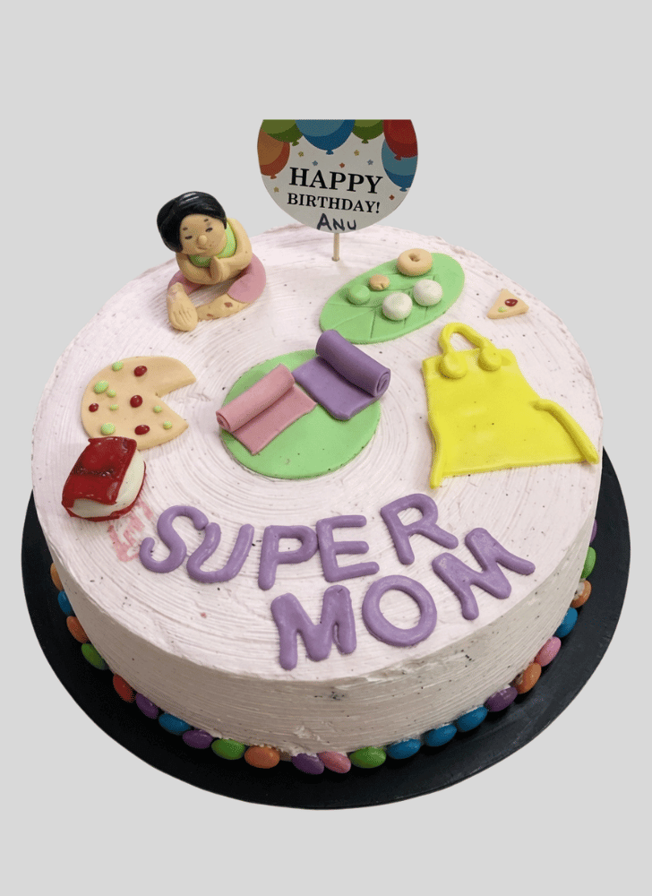 Elegant Supermom Cake