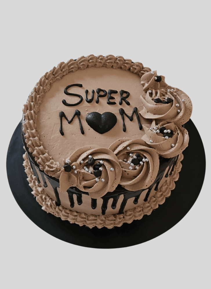 Exquisite Supermom Cake