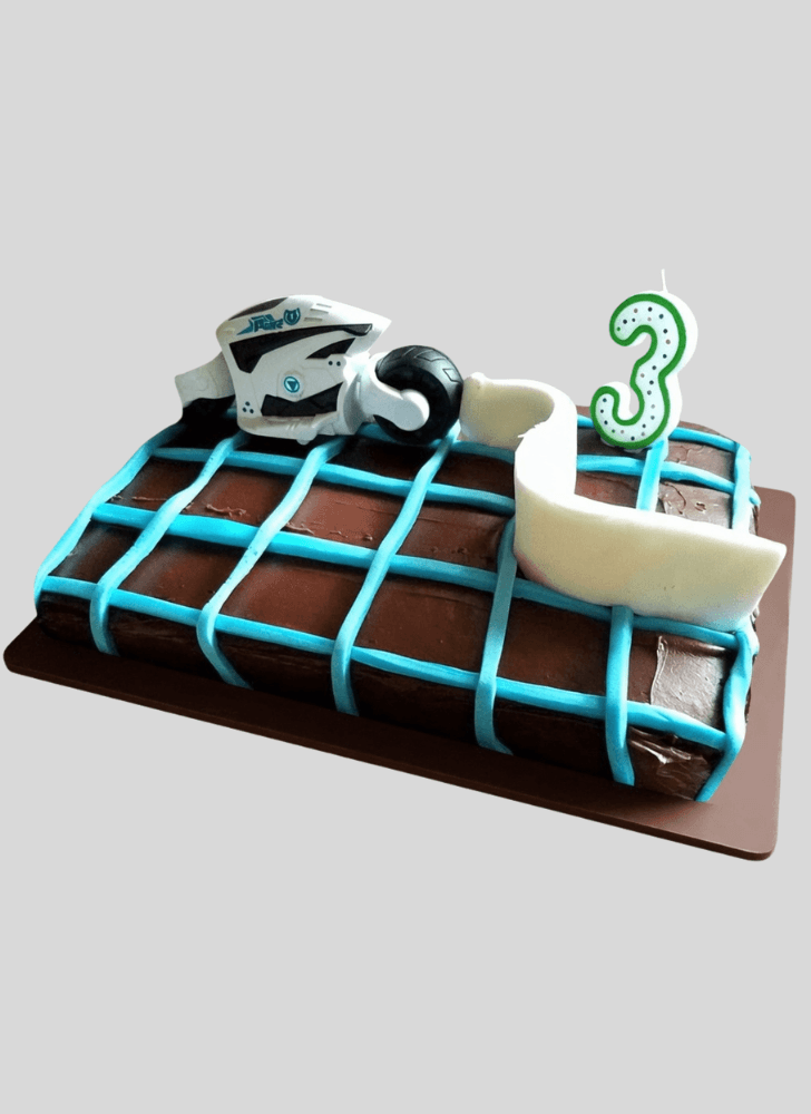 Enthralling Tron Cake