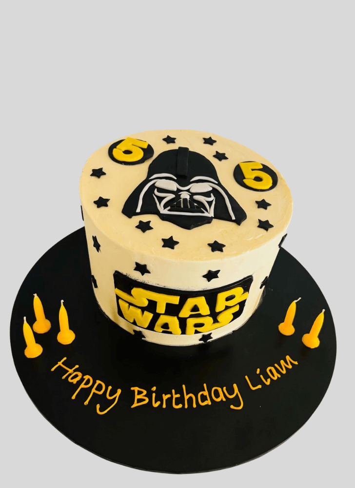 Elegant Darth Vader Cake