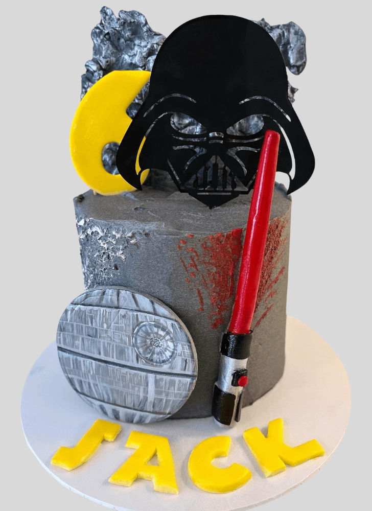 Good Looking Darth Vader Cake