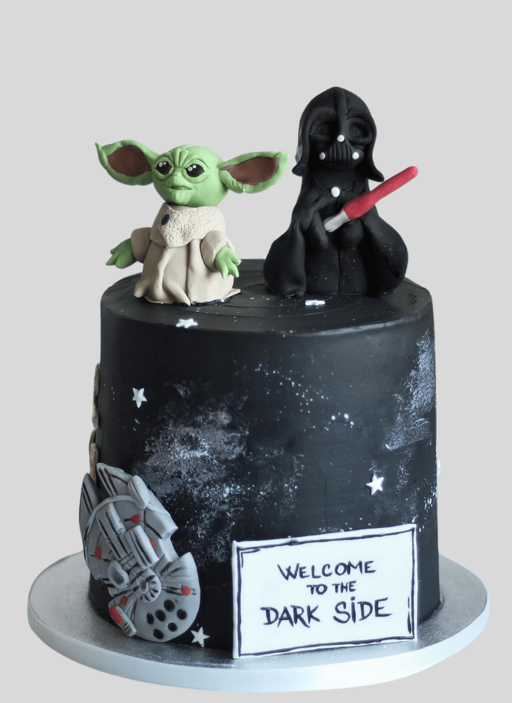 Splendid Darth Vader Cake