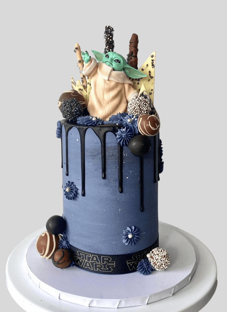 Gorgeous Grogu Cake
