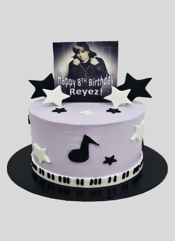 Inviting Justin Bieber Cake