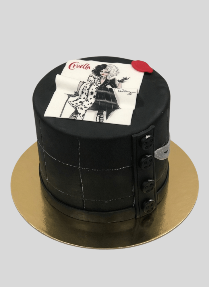 Fetching Cruella Cake