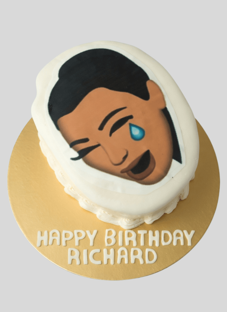 Captivating Kardashian Cake