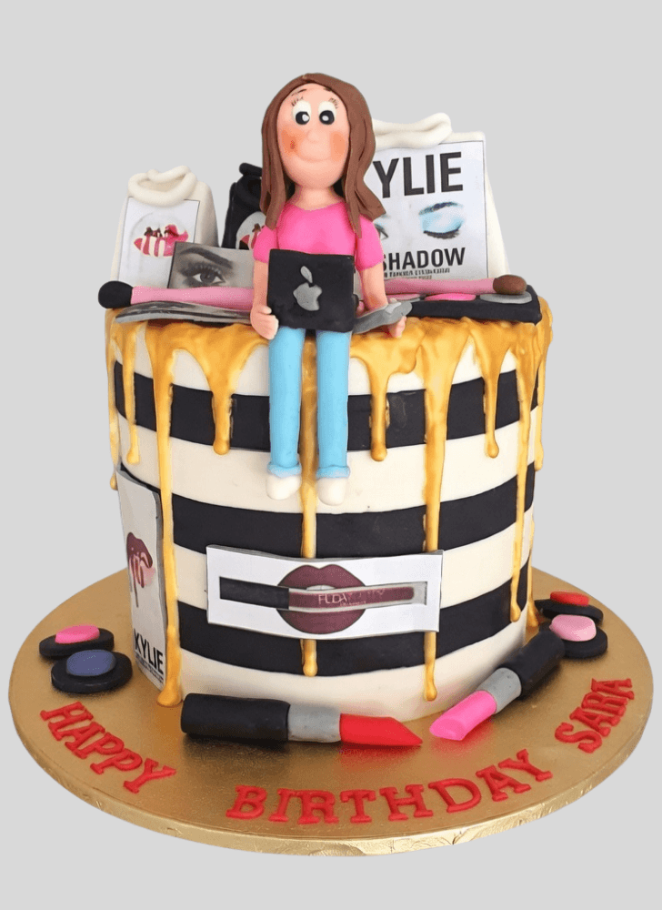 Mesmeric Kylie Jenner Cake