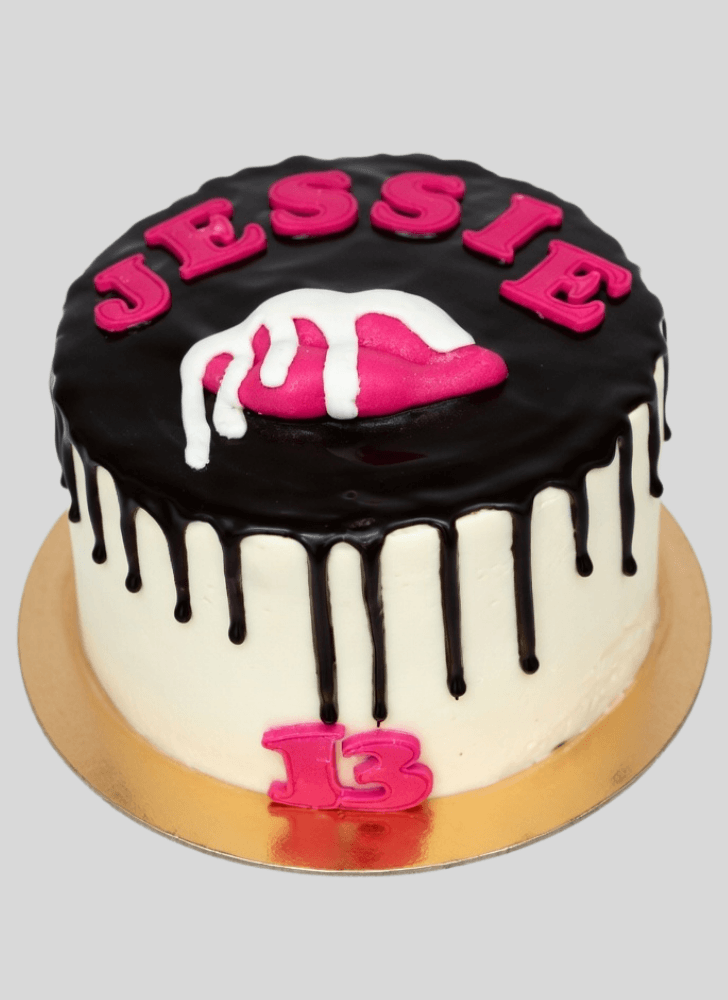 Pleasing Kylie Jenner Cake