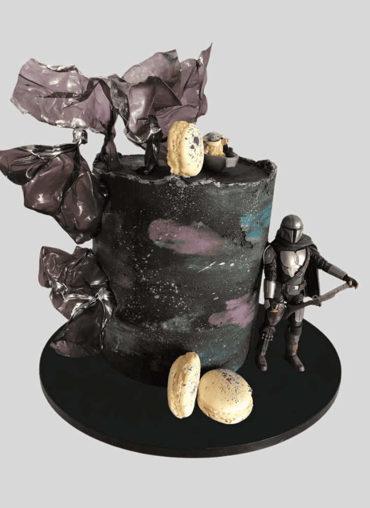 Dazzling Mandalorian Cake