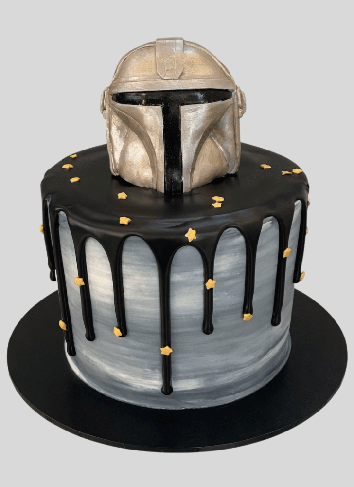Pretty Mandalorian Cake