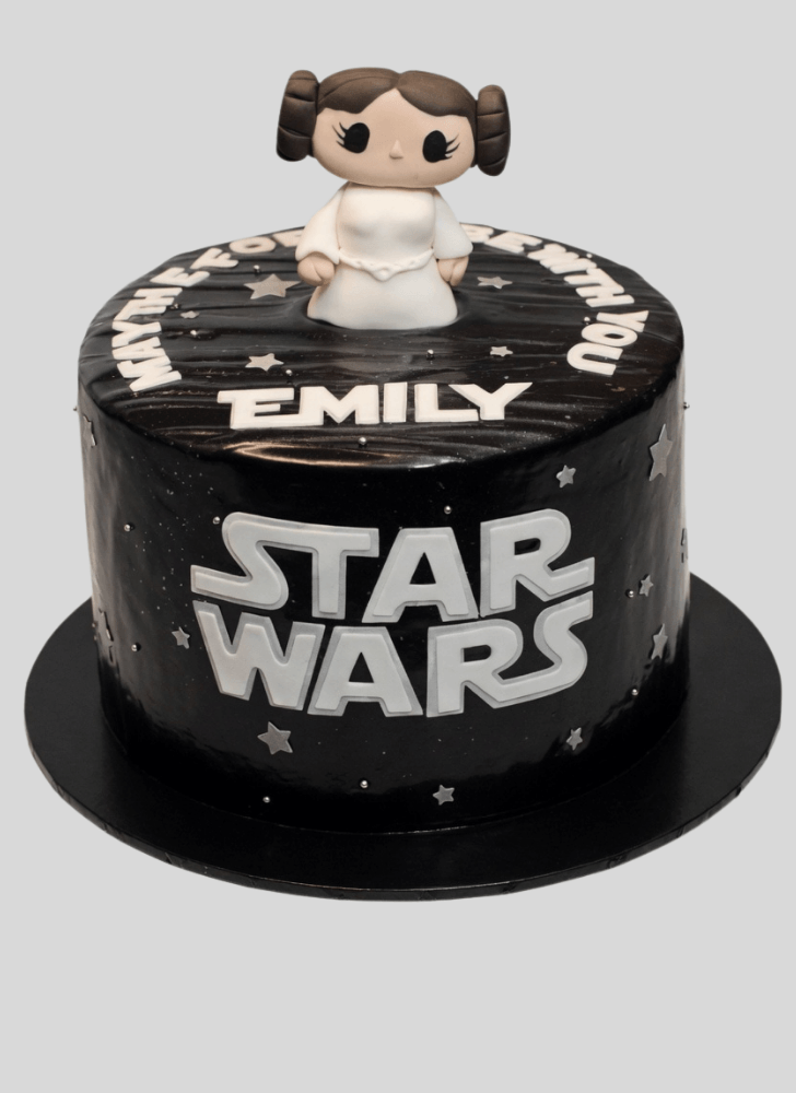 Exquisite Princess Leia Cake