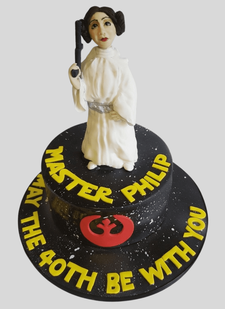 Good Looking Princess Leia Cake