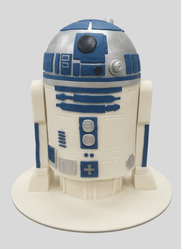 Charming R2-D2 Cake