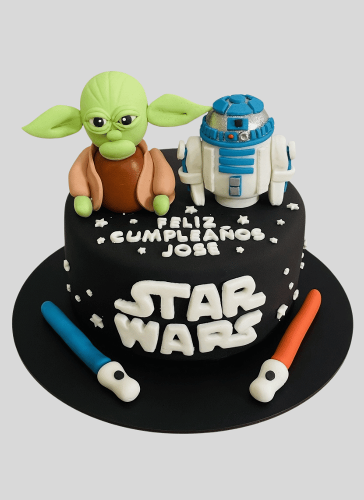 Classy R2-D2 Cake