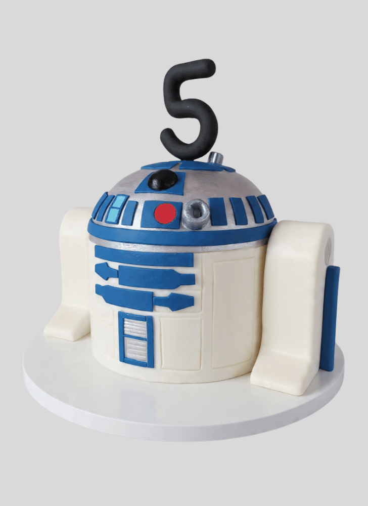 Grand R2-D2 Cake
