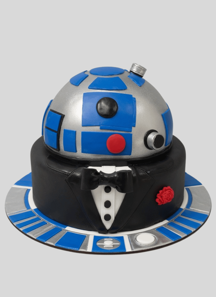 Marvelous R2-D2 Cake