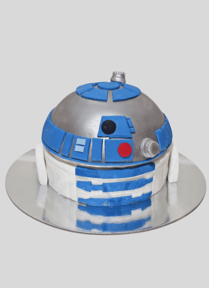 Stunning R2-D2 Cake