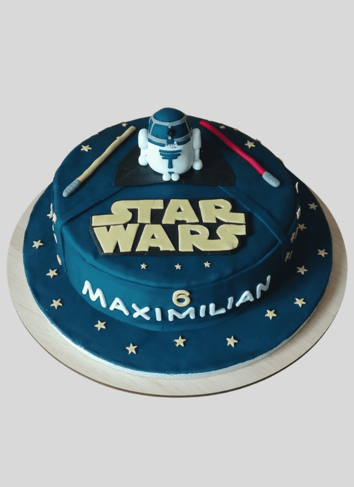 Superb R2-D2 Cake