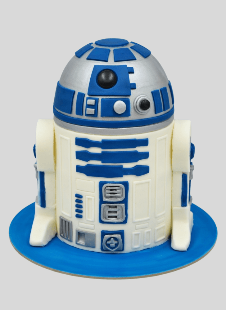 Wonderful R2-D2 Cake Design