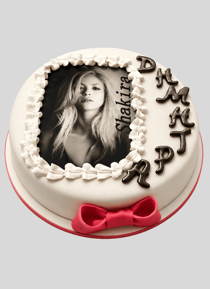 Charming Shakira Cake