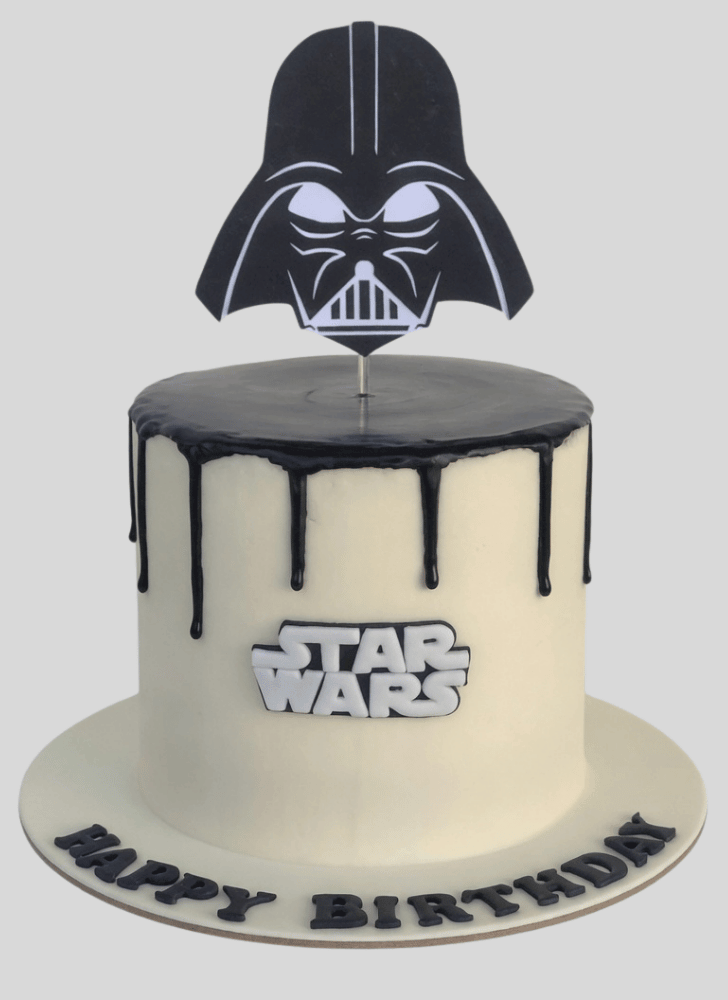 Comely Star Wars Cake